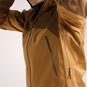 Chaqueta Softshell de Dos Tonos para Hombre, Diseño Elegante con Bloques de Color, Resistente al Viento y al Agua, Chaqueta Softshell Urbana para Viajeros - Product Image 6