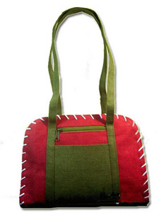 Lowellcraft Canvas Duffel <b>Bag</b> Red Green Color Block Zipper Closure Shoulder Handle Casual Daily Use <b>Medium</b> <b>Size</b> Delhi - Product Image 2