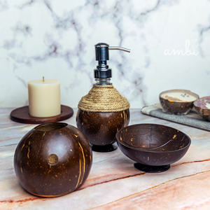 Dispensador de Jabón Líquido Duradero de Cáscara de Coco para Uso en Hoteles y Spas - Product Image 4