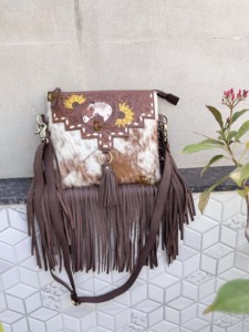 2026 Wholesale Designer Hand Tooled Carving Leather Fringe Tote Bag Stylish Purse Cowhide Leather Bags for Women's Multi Use - Product Image 6