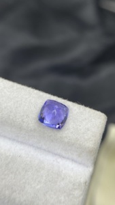 Tanzanite naturelle certifiée de 7 mm, taille coussin carrée, avec une couleur et un lustre excellents, zoïsite naturelle, pierre précieuse non montée de 1,47 carat - Product Image 6
