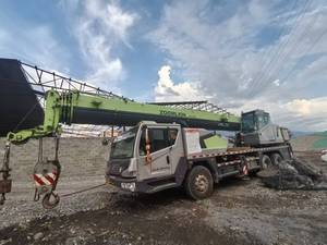 Grue sur camion ZOOMLION QY25H552 de 25 tonnes, modèle 2023, en excellent état de marche, pour la construction en usine, grue hydraulique - Product Image 2