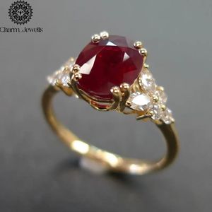Bague de fiançailles classique en moissanite plaqué or 18 carats pour femme, taille coussin, sertie à griffes, certifiée IGI, par Charm Jewells - Product Image 4