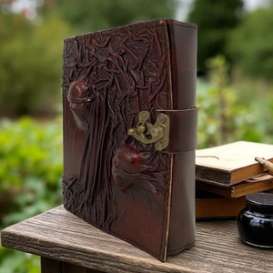 Diario de cuero hecho a mano con dos caras, cuaderno de tapa dura de estilo gótico de terror, papel con borde deshilachado, diario de grimoire de fantasía oscura - Product Image 4