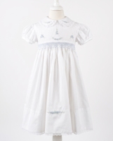 Robe brodée smockée sur mesure Jiefute en gros, robe blanche smockée à la main pour filles, robe de portrait pour mariage, robe de demoiselle d'honneur