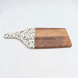 Planche à découper artisanale en bois de manguier avec motif citron émaillé, plateau de service rustique pour fromages et charcuteries, décoration de cuisine et de maison - Product Image 5