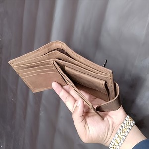 Cartera Bifold de Cuero Marrón Vintage para Hombre con Cremallera Exterior para Monedas, Cierre de Botón Seguro y Solapa Organizadora para Billetes - Product Image 3