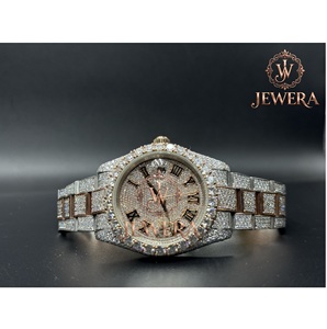 Reloj de Lujo en Acero Inoxidable Plateado Más Vendido con Diamantes Mossinate, Combinación Perfecta de Elegancia y Durabilidad - Product Image 1