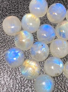 มูนสโตนธรรมชาติพรีเมียม 9 มม. แบบคาโบชอง ขายส่ง พลอยสีน้ำเงินไฟ สำหรับทำแหวนเครื่องประดับทำมือ - Product Image 4