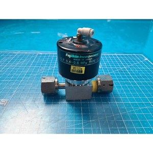 Vanne à diaphragme FUJIKIN 316L 095128 haute pureté, utilisée comme pièce détachée pour équipement semi-conducteur Legacy - Product Image 6