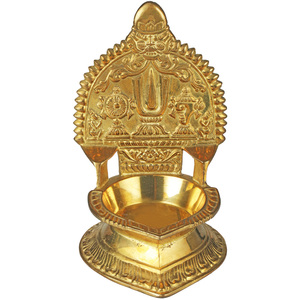 Lámpara de latón de 7 pulgadas hecha a mano con símbolos Vaishnava, artículo de decoración para el hogar hecho en India hecho a mano - Product Image 1