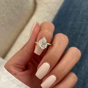Bague de fiançailles solitaire en or 18 carats et argent sterling 925 avec diamant de laboratoire taille poire - Product Image 5