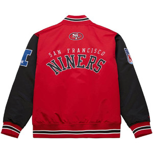 Veste Bomber Varsity Unisexe Formelle en Tissu Satin 100% avec Logo Brodé en Chenille Personnalisé et Lettres sur le Devant - Product Image 5