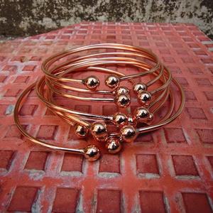 Bracelet manchette en cuivre pur fait main, en fil de cuivre massif rond, bijou de guérison artisanal en cuivre pour hommes et femmes, OEM. - Product Image 3