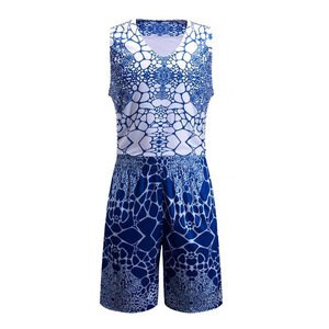 Ensemble d'uniformes de basketball respirants en promotion du fabricant OEM, disponible en différentes tailles et couleurs avec motifs imprimés - Product Image 3