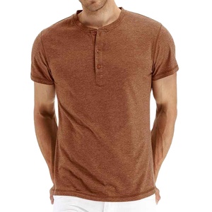 Polo pour homme en tissu coton élasthanne durable, conçu pour un confort extensible, une tenue quotidienne, un usage décontracté, respirant et élégant. - Product Image 1