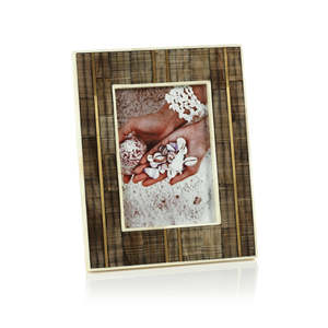 ZONE ARTISANALE Cadre photo rectangulaire vertical en résine écologique fait main, design rustique, pour table - Product Image 6