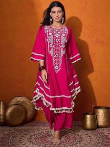 Conjunto de Kurti de Diseño en Tela de Rayón y Algodón, Estilo Indio-Pakistaní, Estilo Bollywood, Informal, para Bodas y Fiestas - Product Image 6