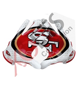 Gants de football américain personnalisés pour l'extérieur avec protection UV, extensibles, imperméables et antidérapants - Product Image 1