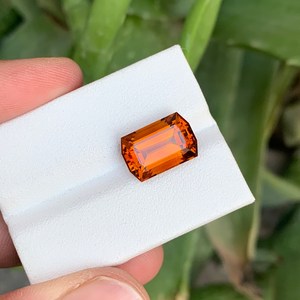 พลอยซิทรินอุรุกวัยทรงเหลี่ยมธรรมชาติ สีเหลืองทอง คุณภาพพรีเมียม สำหรับทำเครื่องประดับ - Product Image 4