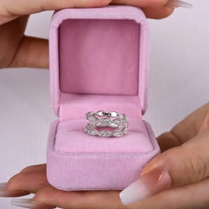 Bague de mariage vintage en moissanite 925 pour femme, en argent sterling plaqué or jaune et blanc, certifiée IGI - Product Image 6