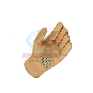 Gants de moto en cuir professionnels pour une utilisation en extérieur - Ajustement confortable avec doublure intérieure douce et couche extérieure résistante - Product Image 6