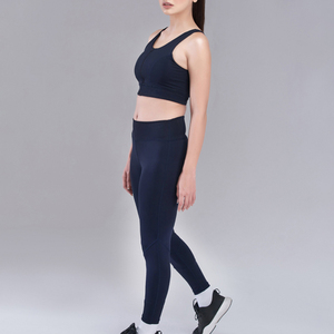 Hot Selling Summer Workout Yoga Sets for Ladies Custom Made Private Label with Front Logo Solid Pattern Bra and Yoga Set - Product Image 5