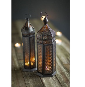 Lanterne porte-bougie suspendue/de table en fer noir de style marocain antique, écologique, durable, faite à la main, décoration intérieure, mariage - Product Image 1