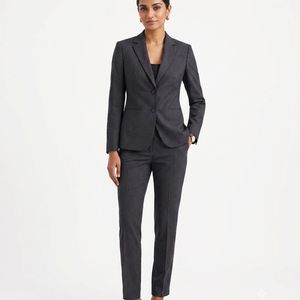 Tissu de costume en tweed polyviscose de haute qualité, léger, couleur unie, séchage rapide, infroissable, 248 GSM, pour blazers et pantalons pour filles - Product Image 1