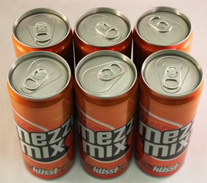 Paquete de 24 Latas de Refresco Mezzo Mix Cola y Naranja Sin Azúcar, 330 ml, Venta al por Mayor, Exportación, Mejor Precio, Envío Global - Product Image 3