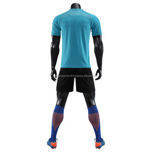 Camiseta de fútbol de manga corta de secado rápido para hombre, conjunto de invierno personalizado, ropa de fútbol al por mayor - Product Image 3