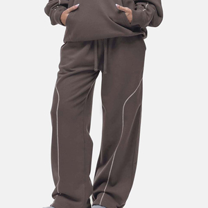 Pantalons de survêtement pour femmes de haute qualité, respirants, en coton et polyester, coupe ample, streetwear avec broderie de logo personnalisée - Product Image 3