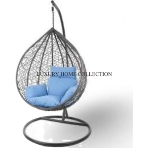 Belles balançoires extérieures en métal pour les jardins avec un design classique et une construction métallique durable pour une utilisation durable - Product Image 1