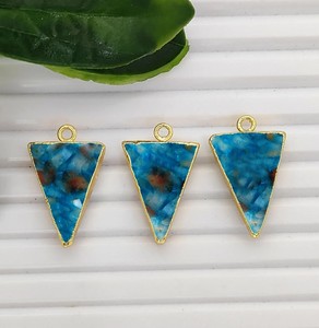 Pendentifs en pierre précieuse triangle Aqua Terra Jasper plaqués or pour la fabrication de bijoux DIY - Product Image 1