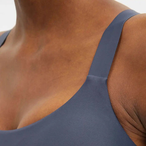 Soutien-gorge de sport pour femme entièrement personnalisé, couleur unie, col rond, respirant, pour yoga et entraînement - Product Image 5