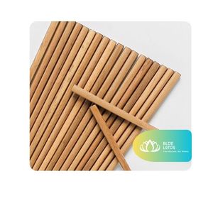 Bâtonnets de table en bois naturel écologiques au design classique Old Carpenter House avec surface lisse pour cadeaux - Product Image 1