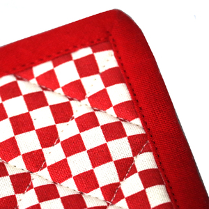 ที่จับหม้อผ้าแคนวาสลายตารางหลากสี ดีไซน์สวยสะดุดตา น้ำหนัก 135-200 กรัมต่อตารางเมตร ผลิตจากผ้าฝ้าย 100% สำหรับใช้ในครัวและบนโต๊ะอาหาร - Product Image 6