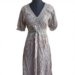 เดรสยาวปานกลางสไตล์โบฮีเมียนสำหรับผู้หญิง ขนาดสั่งทำได้ ลายดอกพิมพ์ลายบล็อกด้วยมือ ผ้าฝ้าย 100% ชุดลำลองสำหรับงานปาร์ตี้ ติดกระดุมทำมือ - Product Image 1