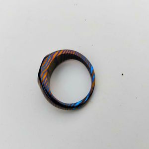 Anillo de Acero Inoxidable Timascus Hecho a Mano con Patrón Profundo, Forma Estética, Duradero, Estilo Vintage, para Él y Ella. - Product Image 6