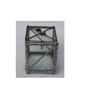 Boîte en verre et métal au design moderne en nickelage avec raccords en laiton finition nickel Organisateur de boîte à bijoux pour femmes et filles - Product Image 2