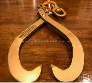 Elegant Toast <b>Tong</b> in Stainless Steel with Gold Polished Finished Perfect for Restaurant Hotels and Stylish Home Kitchenware - Product Image 3