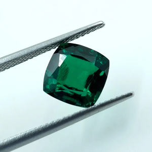 Esmeralda Zambiana Cultivada en Laboratorio: Gema Facetada de Corte Cojín de 3 Quilates - Product Image 2