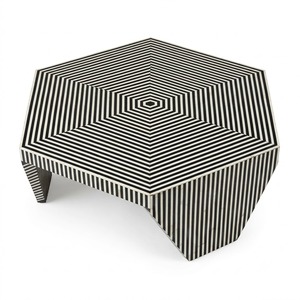 Table basse ronde artisanale en os incrusté avec base en laiton doré, motif géométrique, style marocain, pour salon - Product Image 4