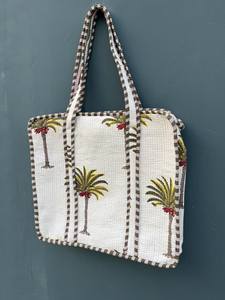 Bolsos de Moda con Diseño Floral, Bolsos de Mano Personalizados, Bolsos de Maquillaje, Nueva Tendencia, Bolsos Populares para Viajes y Picnic - Product Image 2