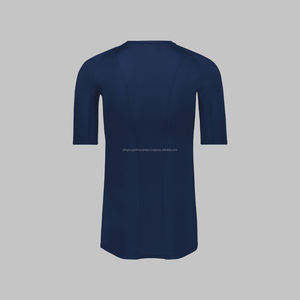 Design personnalisé Chemises de compression à manches longues pour hommes Vêtements unis respirants de meilleure qualité - Product Image 6