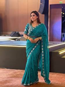 Emerald Green Silk <b>Saree</b> With Embroidered Border Traditional Indian Wedding Wear For Women Floor-Length Design - Product Image 1