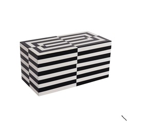 Caja marroquí con incrustaciones de hueso, caja de almacenamiento decorativa hecha a mano, organizador de joyas con diseño único, accesorio de lujo para el hogar. - Product Image 6