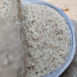 Flocons de riz Poha blanc cru indien de saison fraîche en vrac pour la distribution en gros aux épiceries et les applications alimentaires commerciales - Product Image 4