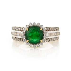 Anillo de Boda de Oro Amarillo K14 con Esmeralda y Diamante de Corte Redondo de 8 mm, Joyería de Alta Calidad con Piedras Preciosas - Product Image 1
