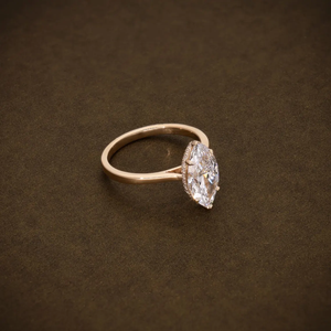 แหวนหมั้นเพชรทรงมาร์คีส์ เพชรเลี้ยงในห้องปฏิบัติการ ทองคำแท้ 18K สีเหลืองทอง ระดับความสะอาด VVS2 ได้รับการรับรองจาก IGI เครื่องประดับอัญมณีชั้นดีสำหรับเธอ - Product Image 5